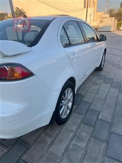 ميتسوبيشي لانسر